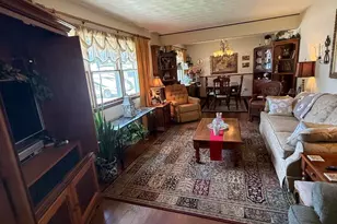 411 Sunset Dr, Centralia, IL 62801 - Photo 4