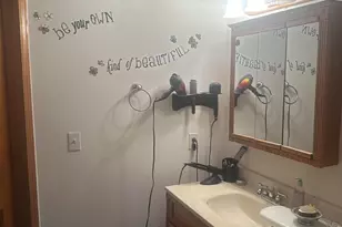 906 Belle Ave, Pinckneyville, IL 62274 - Photo 24