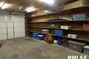 736 N Mill St, Carrier Mills, IL 62917 - Photo 34