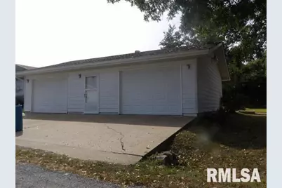 736 N Mill Street, Carrier Mills, IL 62917 - Photo 4