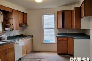 617 N 14th St, Herrin, IL 62948 - Photo 14