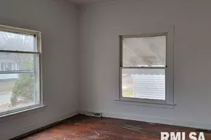 617 N 14th St, Herrin, IL 62948 - Photo 6