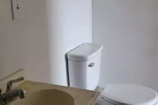 617 N 14th St, Herrin, IL 62948 - Photo 8