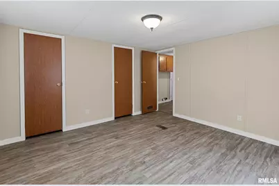 5219 US Hwy 50 Avenue, Salem, IL 62881 - Photo 24