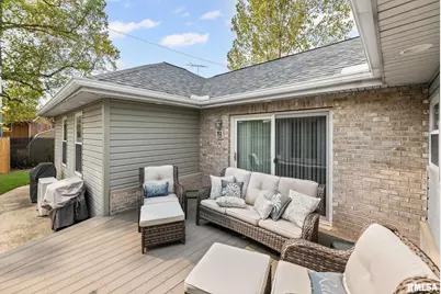 521 Marquis Avenue, Centralia, IL 62801 - Photo 6