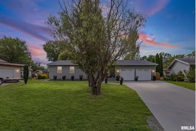 521 Marquis Avenue, Centralia, IL 62801 - Photo 4