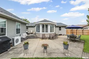 521 Marquis Ave, Centralia, IL 62801 - Photo 8