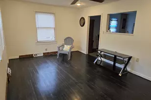 505 S 2nd St, Marion, IL 62959 - Photo 2