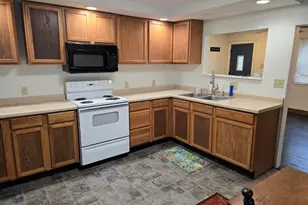 505 S 2nd St, Marion, IL 62959 - Photo 6