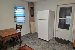 505 S 2nd St, Marion, IL 62959 - Photo 4