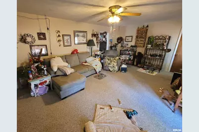 1133 W Boone Street, Salem, IL 62881 - Photo 4