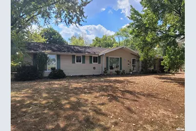 1133 W Boone Street, Salem, IL 62881 - Photo 1