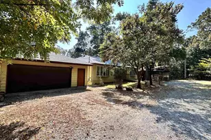 135 Tatia Dr, Orangeville, IL 62896 - Photo 2