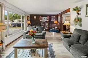 17 Crestwood Dr, Centralia, IL 62801 - Photo 6