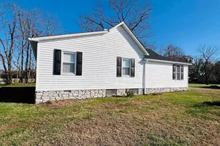 1810 S Hwy 142 Hwy, Eldorado, IL 62930 - Photo 2