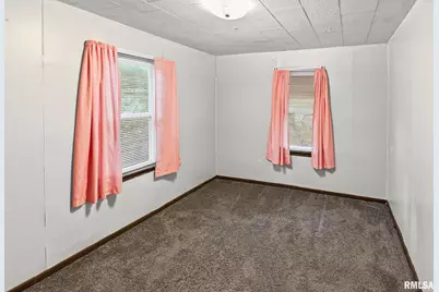 721 W Whittaker Street, Salem, IL 62881 - Photo 22