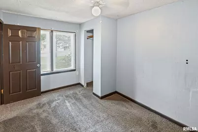 721 W Whittaker Street, Salem, IL 62881 - Photo 10