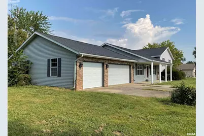 12 Hickory Street, Nashville, IL 62263 - Photo 2