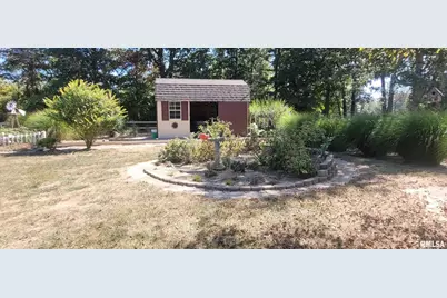 1670 Woods Lane, Centralia, IL 62801 - Photo 20