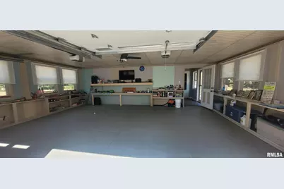 1670 Woods Lane, Centralia, IL 62801 - Photo 16