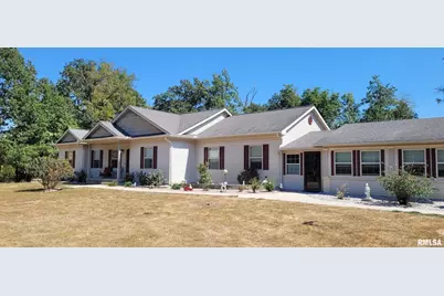 1670 Woods Lane, Centralia, IL 62801 - Photo 1