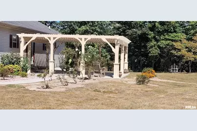 1670 Woods Lane, Centralia, IL 62801 - Photo 18