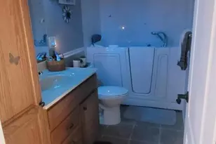 1670 Woods Ln, Centralia, IL 62801 - Photo 8