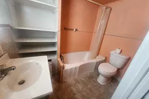 718 W Water St, Pinckneyville, IL 62274 - Photo 12