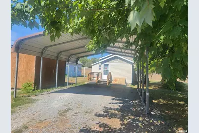 718 W Water Street, Pinckneyville, IL 62274 - Photo 6