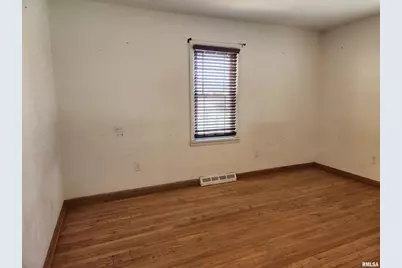 510 N Main Street, Chicago, IL 62898 - Photo 14