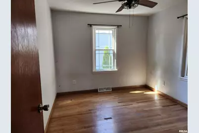 510 N Main Street, Chicago, IL 62898 - Photo 16