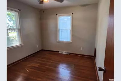 510 N Main Street, Chicago, IL 62898 - Photo 12