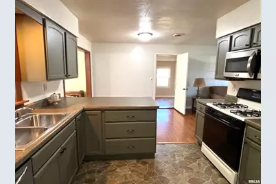 2633 S Broadway Avenue, Salem, IL 62881 - Photo 14