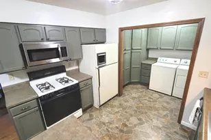 2633 S Broadway Ave, Salem, IL 62881 - Photo 32