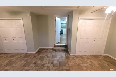 2633 S Broadway Avenue, Salem, IL 62881 - Photo 36