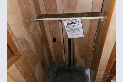 1105 Organ Street, Eldorado, IL 62930 - Photo 10