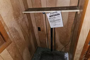 1105 Organ St, Eldorado, IL 62930 - Photo 10