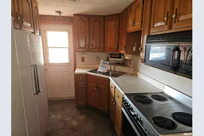 1105 Organ Street, Eldorado, IL 62930 - Photo 6