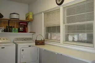 302 2nd St, Carmi, IL 62821 - Photo 16