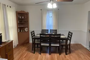 302 2nd St, Carmi, IL 62821 - Photo 8