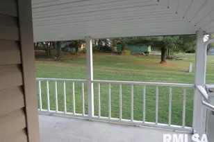 731 Bohn St, Rosiclare, IL 62982 - Photo 30