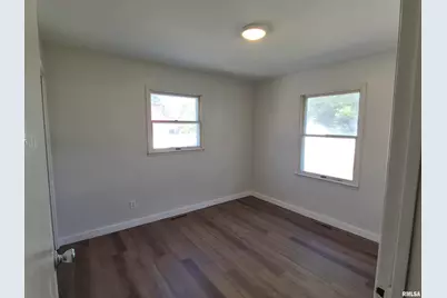 802 Dillard St Street, Eldorado, IL 62930 - Photo 14