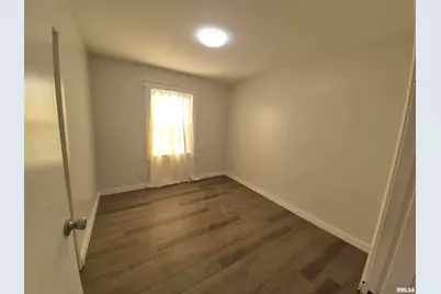 802 Dillard St Street, Eldorado, IL 62930 - Photo 12