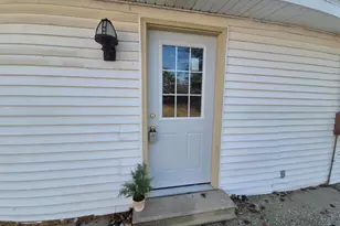 802 Dillard St, Eldorado, IL 62930 - Photo 24