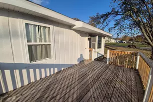 802 Dillard St St, Eldorado, IL 62930 - Photo 18