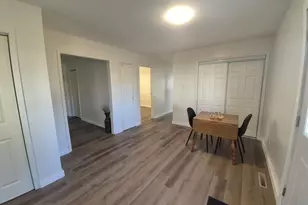 802 Dillard St St, Eldorado, IL 62930 - Photo 10