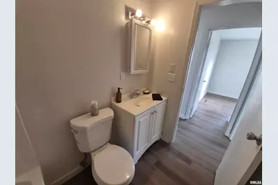 802 Dillard Street, Eldorado, IL 62930 - Photo 20