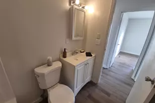 802 Dillard St, Eldorado, IL 62930 - Photo 20