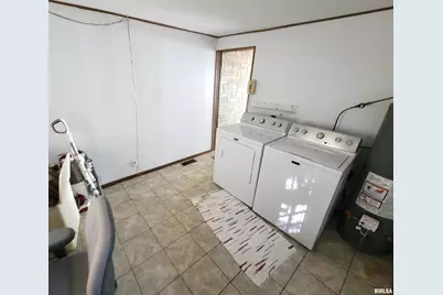 405 Saint Clair Street, Odin, IL 62870 - Photo 26