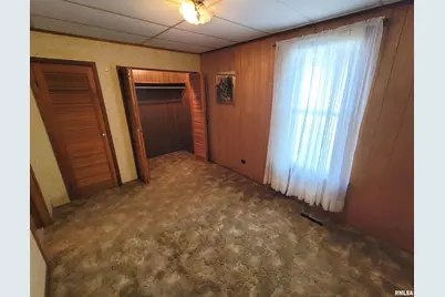 405 Saint Clair Street, Odin, IL 62870 - Photo 20